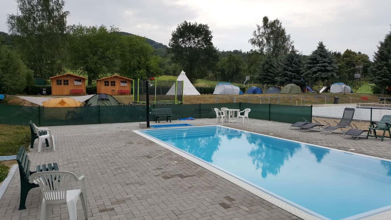 Hotel Formule Дечин Екстер'єр фото