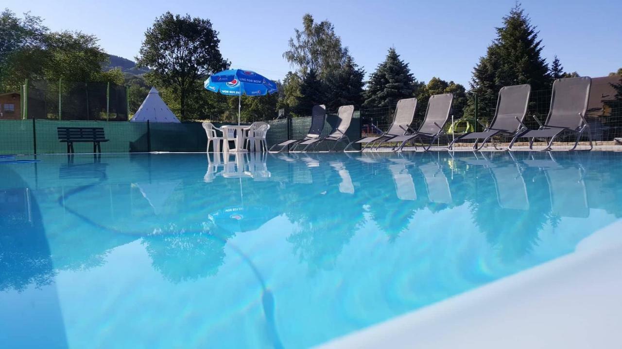 Hotel Formule Дечин Екстер'єр фото